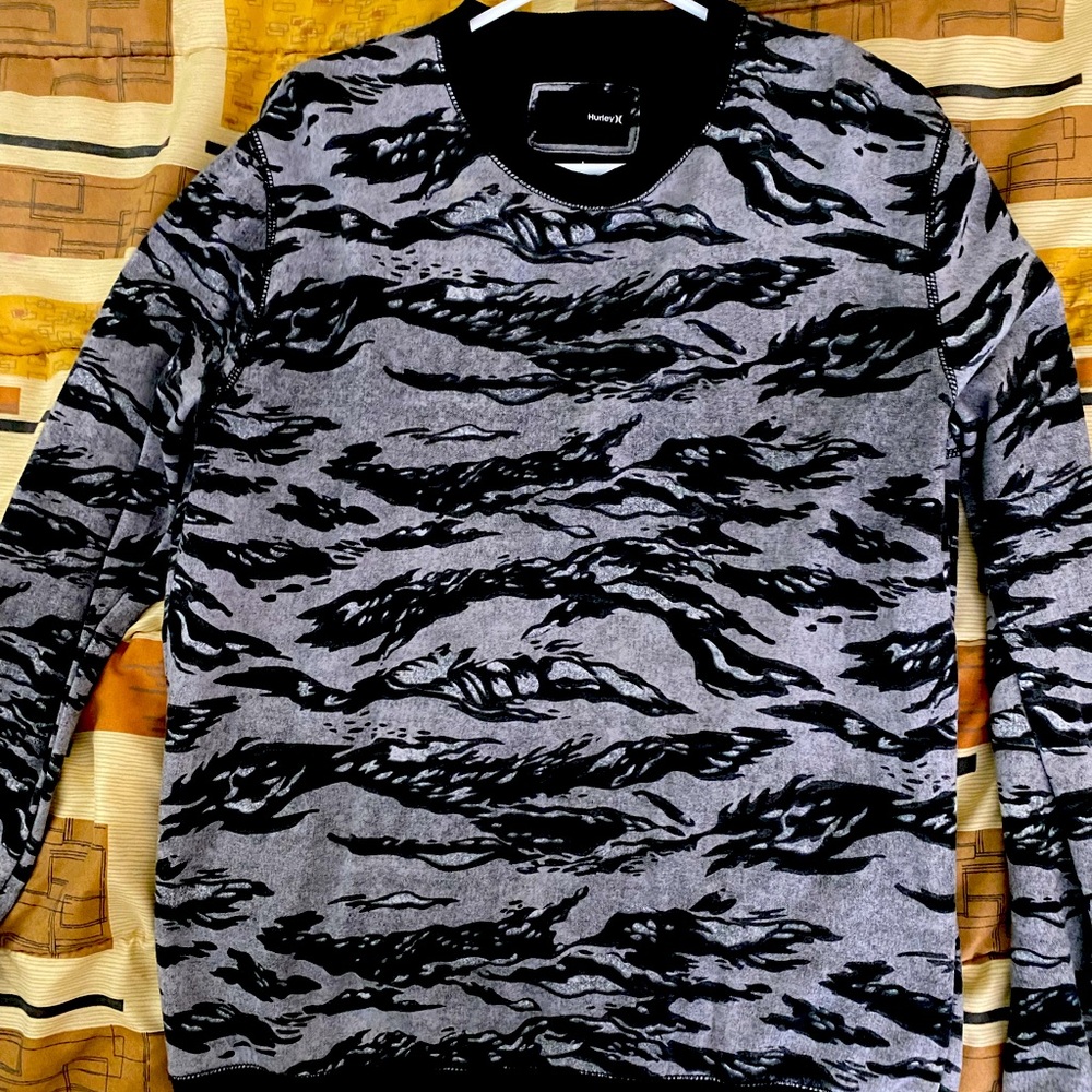 Large Hurley grey and black camo sweater
